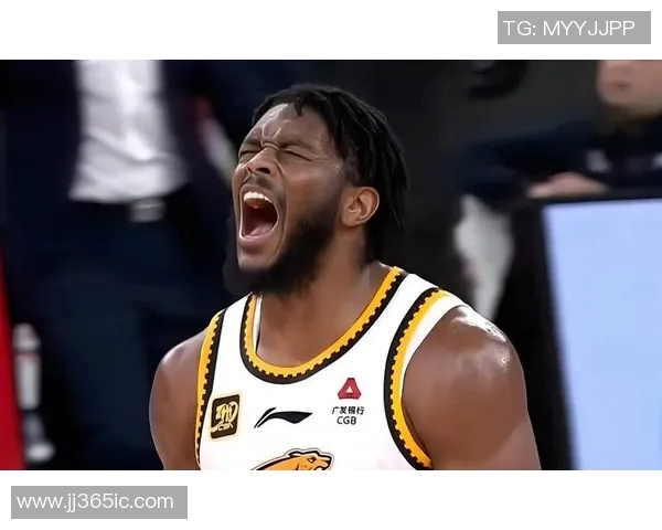 辽宁男篮外援表现抢眼,球队火力全开赢得比赛 辽宁男篮外援表现抢眼,球队火力全开赢得比赛